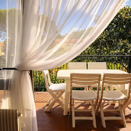 Pour 6 Avec Terrasse A Collioure, Proche - Fr-1-309-261